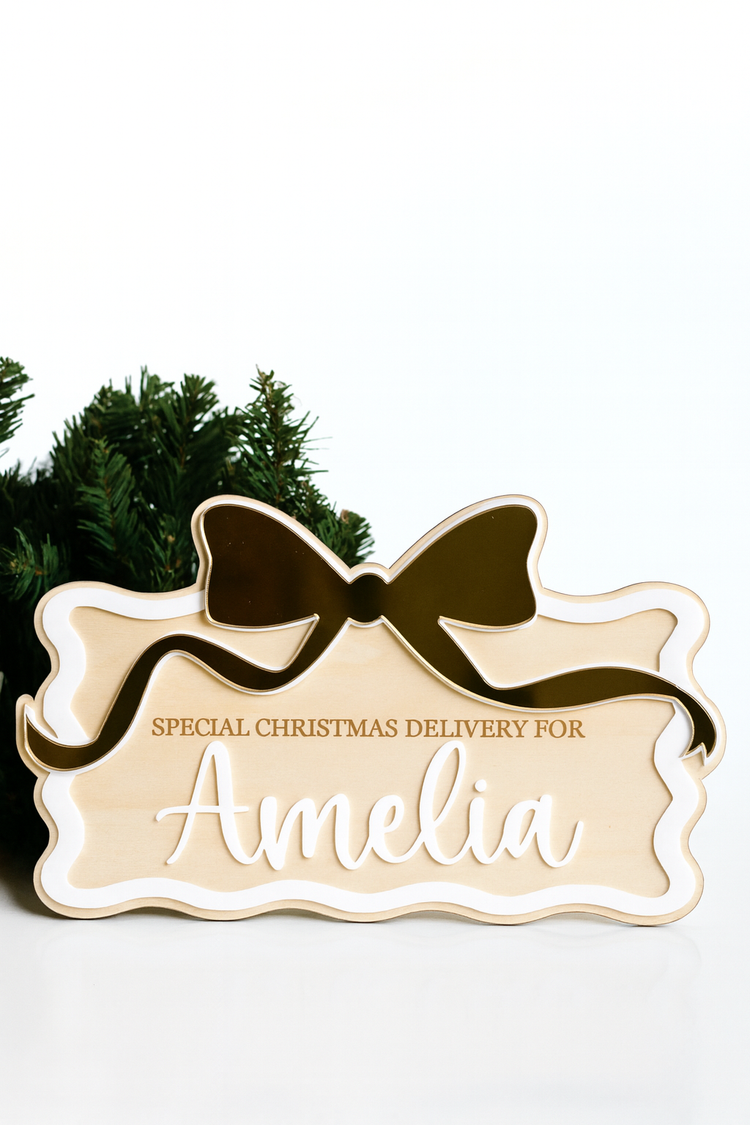 Bow Christmas crate plaque only