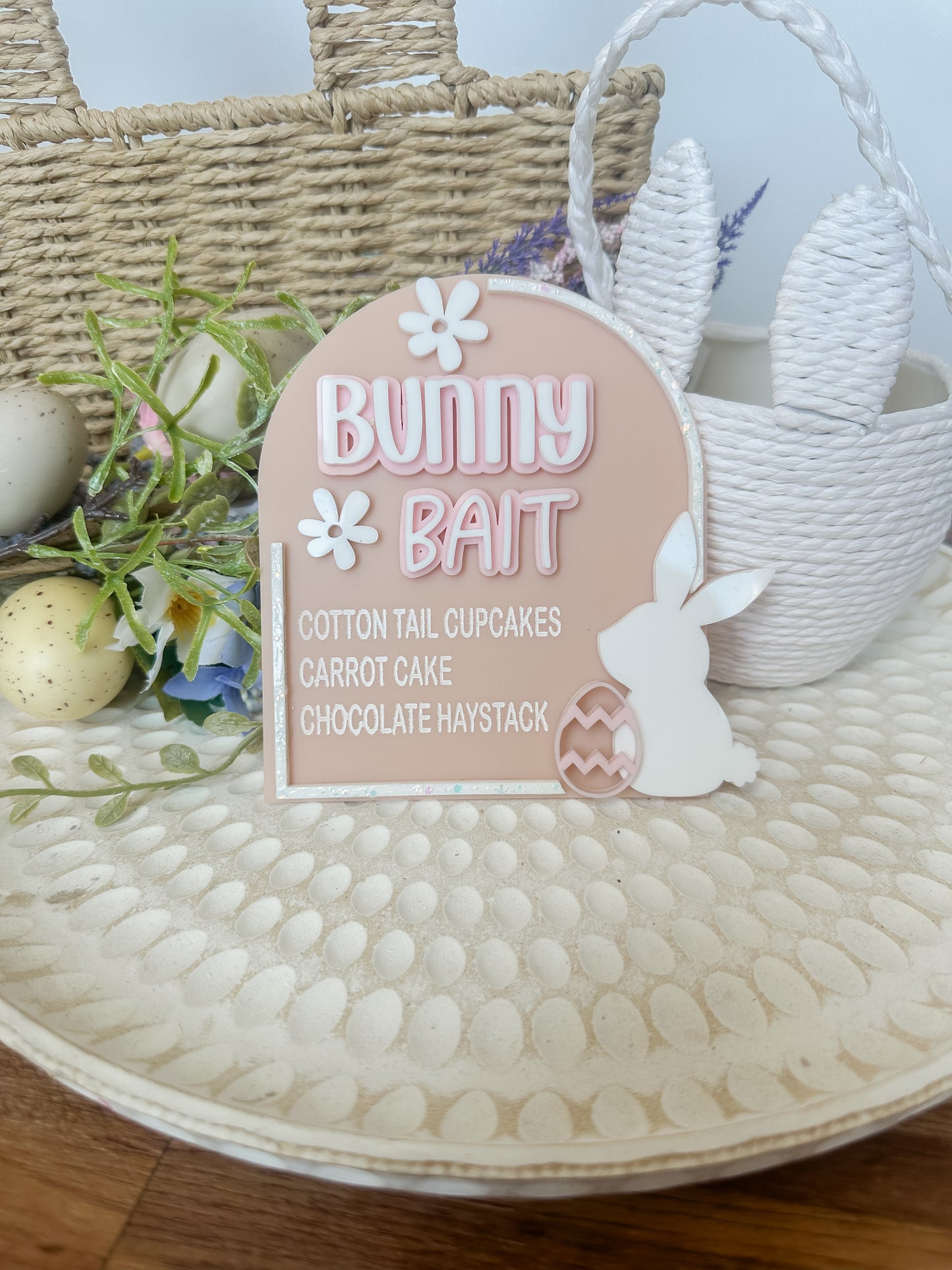 Bunny bait plaque