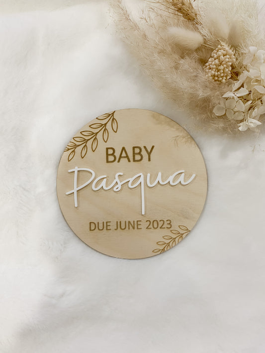 Pregnancy announcement plaque